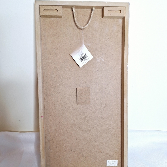 Candy Cane Lane brand"Letters to Santa" letter holder wall art. - Picture 7 of 8